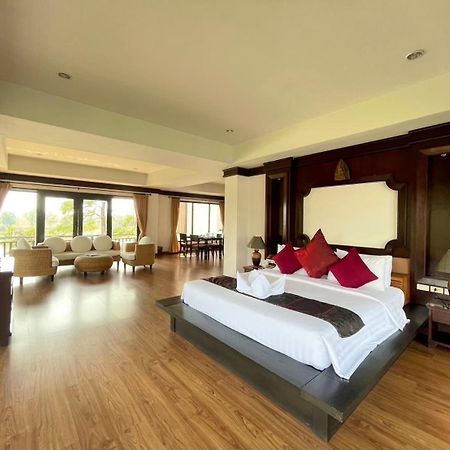 Gassan Legacy Golf Club Hotel Lamphun Eksteriør billede