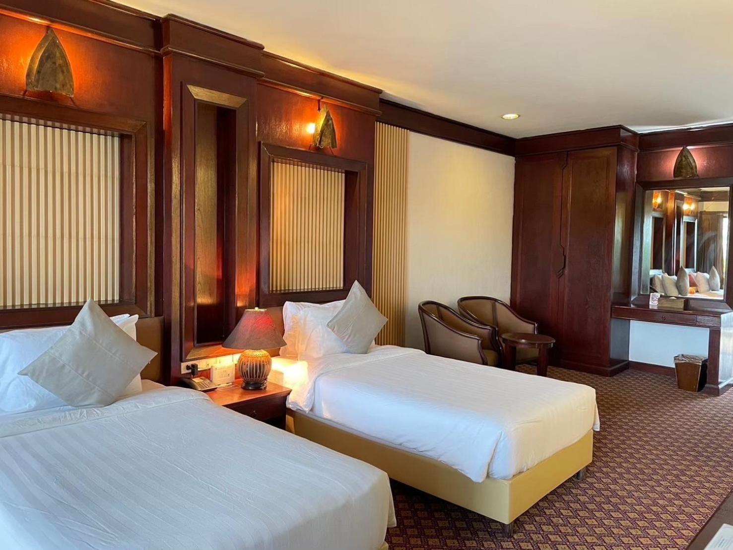 Gassan Legacy Golf Club Hotel Lamphun Eksteriør billede