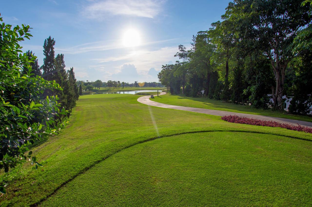 Gassan Legacy Golf Club Hotel Lamphun Eksteriør billede