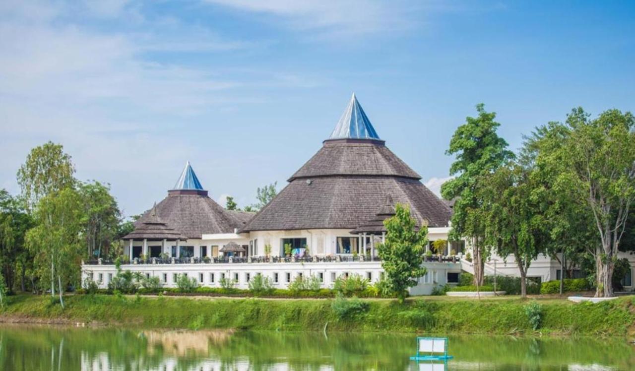 Gassan Legacy Golf Club Hotel Lamphun Eksteriør billede